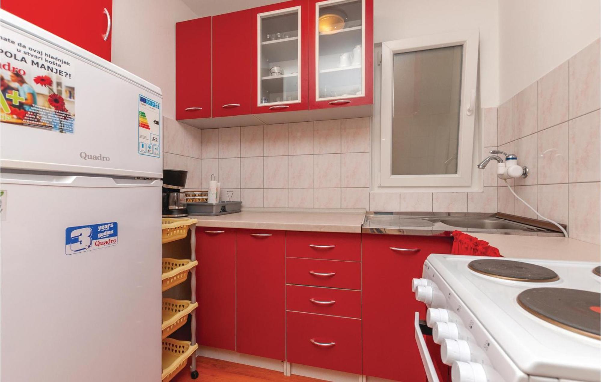 Beautiful Apartment In Jadrija With Kitchen Zewnętrze zdjęcie